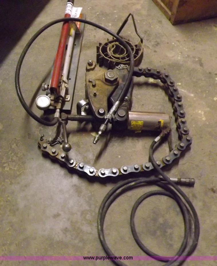 image for item K3014 Wheeler Rex 3890 hydraulic pipe cutter