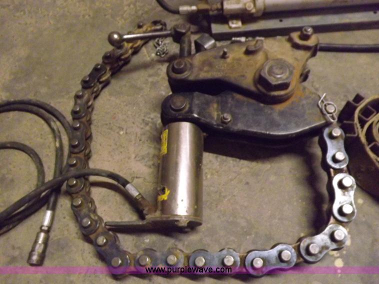 image for item K3014 Wheeler Rex 3890 hydraulic pipe cutter