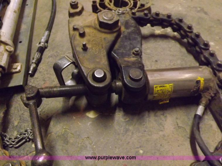 image for item K3014 Wheeler Rex 3890 hydraulic pipe cutter