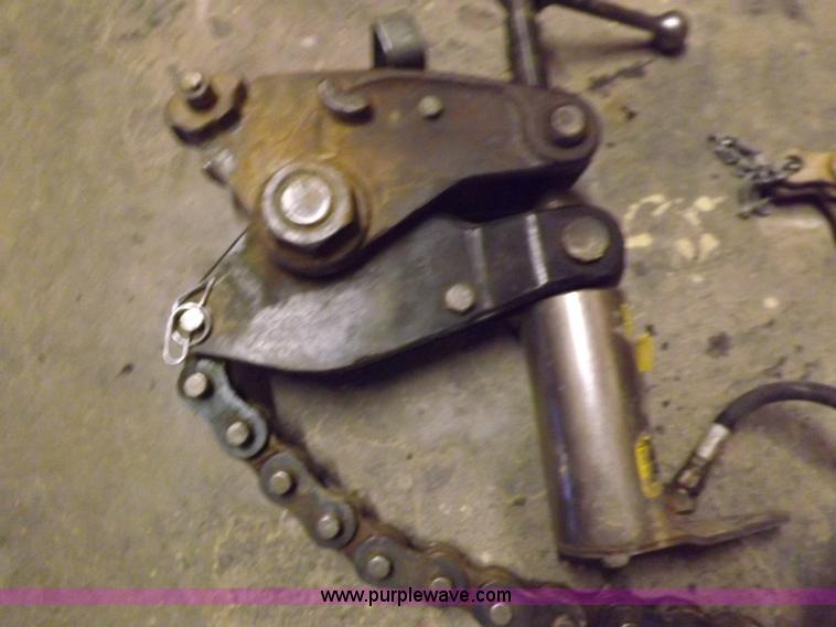 image for item K3014 Wheeler Rex 3890 hydraulic pipe cutter