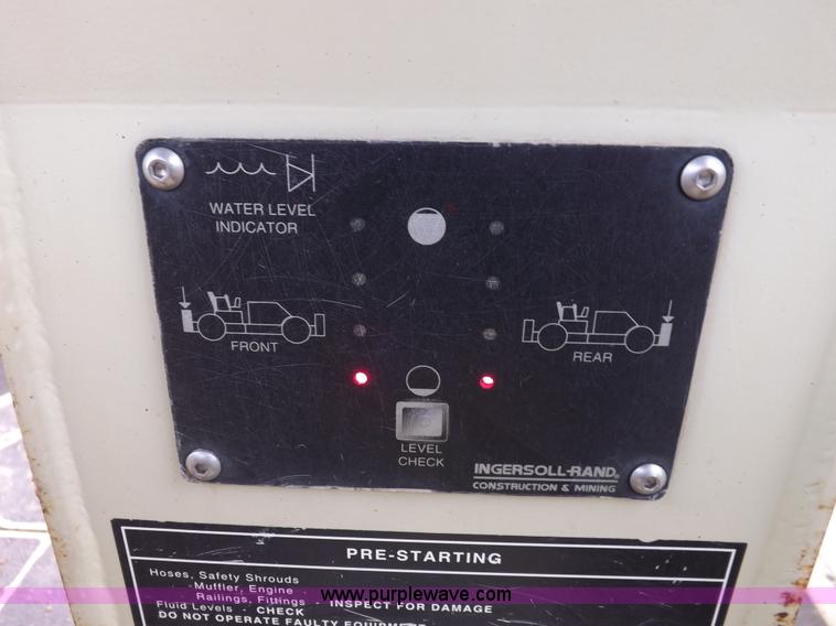 image for item K3224 Ingersoll Rand DD130 vibratory roller