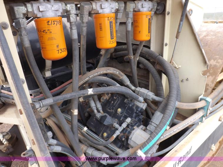 image for item K3224 Ingersoll Rand DD130 vibratory roller