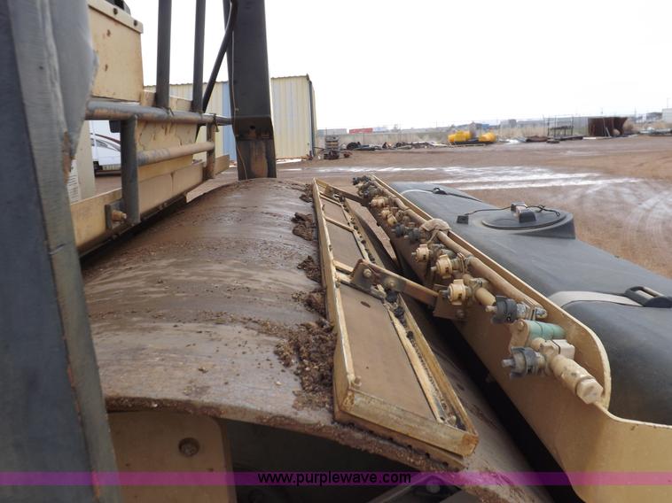 image for item K3224 Ingersoll Rand DD130 vibratory roller