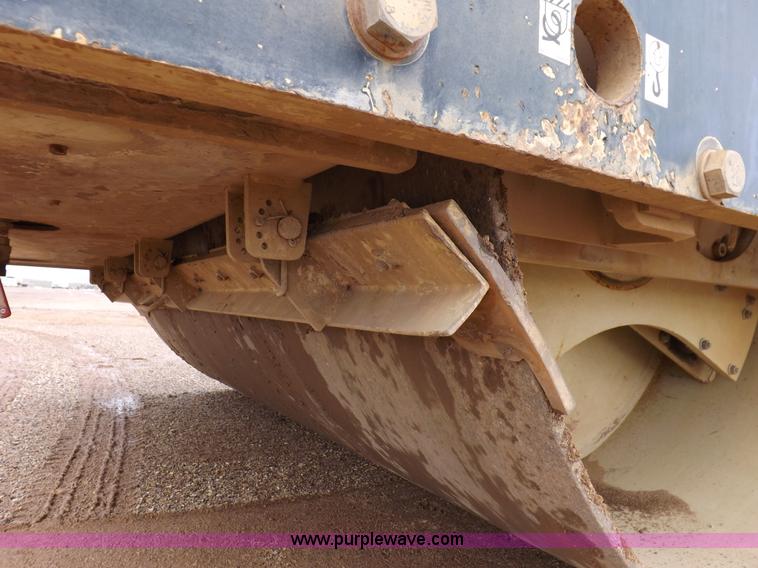 image for item K3224 Ingersoll Rand DD130 vibratory roller