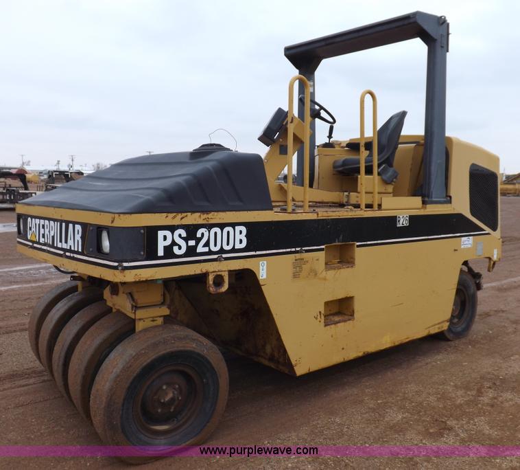image for item K3225 Caterpillar PS200B pneumatic roller