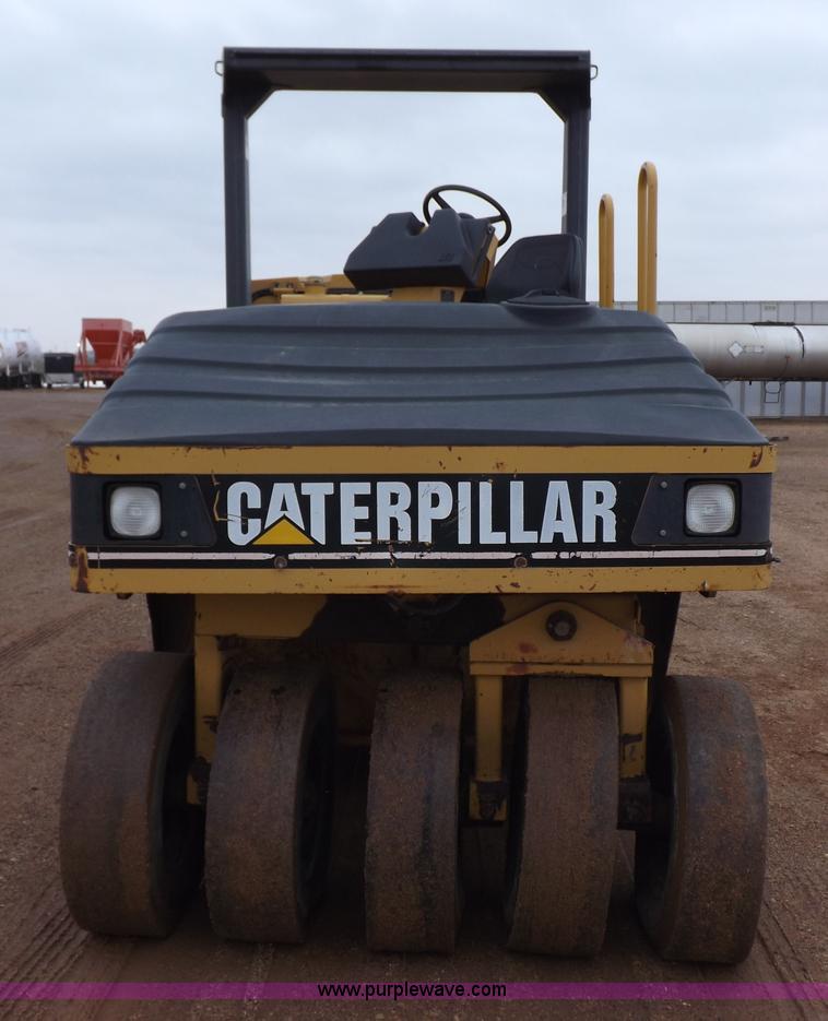 image for item K3225 Caterpillar PS200B pneumatic roller