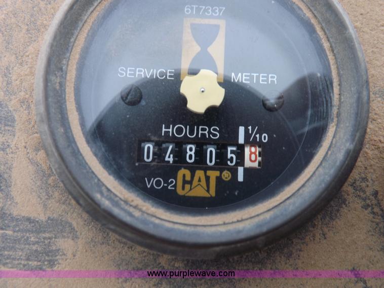 image for item K3225 Caterpillar PS200B pneumatic roller