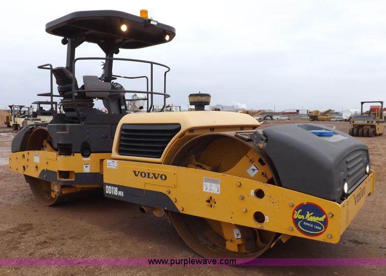 image for item K3226 2008 Volvo DD118HFA vibratory roller
