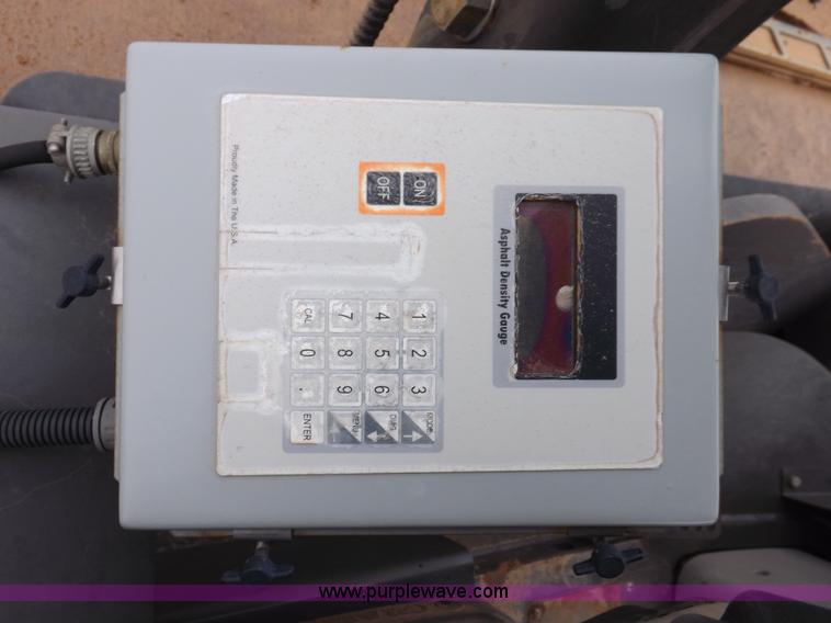 image for item K3226 2008 Volvo DD118HFA vibratory roller