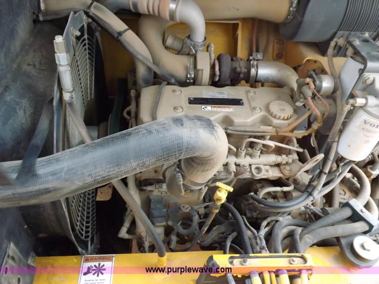 image for item K3226 2008 Volvo DD118HFA vibratory roller