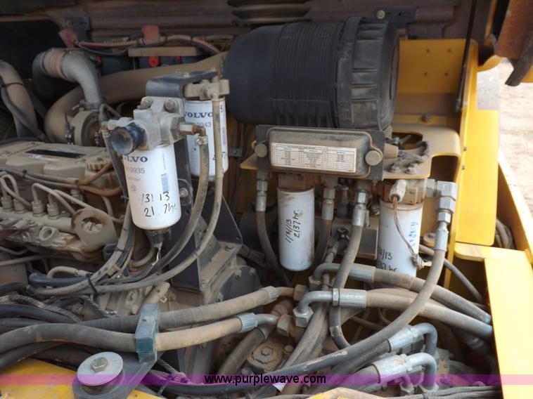 image for item K3226 2008 Volvo DD118HFA vibratory roller