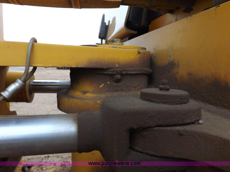 image for item K3226 2008 Volvo DD118HFA vibratory roller