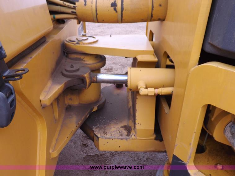 image for item K3226 2008 Volvo DD118HFA vibratory roller