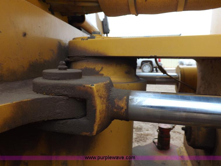 image for item K3226 2008 Volvo DD118HFA vibratory roller