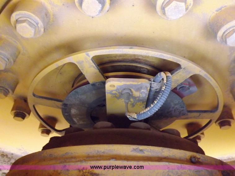 image for item K3226 2008 Volvo DD118HFA vibratory roller