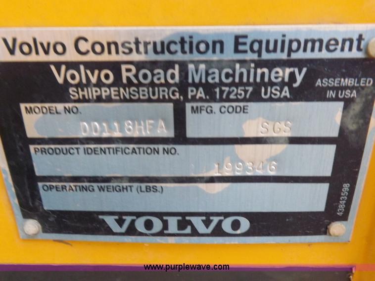 image for item K3226 2008 Volvo DD118HFA vibratory roller