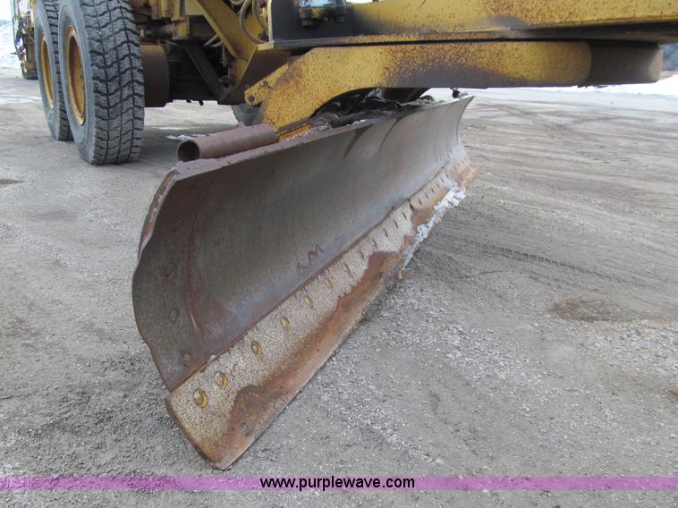 image for item K5500 1984 Caterpillar 140G articulated motor grader