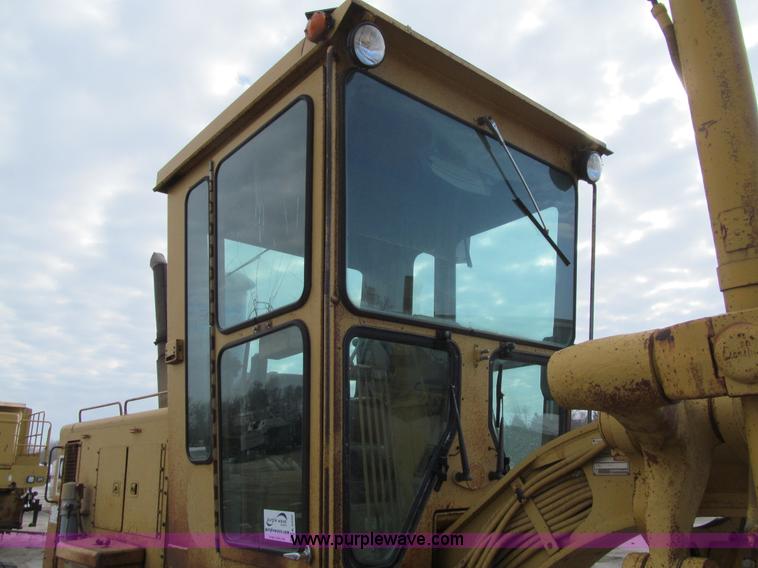 image for item K5500 1984 Caterpillar 140G articulated motor grader