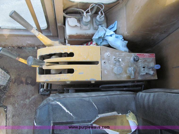 image for item K5500 1984 Caterpillar 140G articulated motor grader