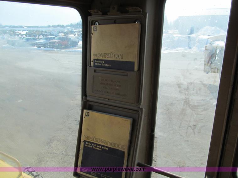 image for item K5500 1984 Caterpillar 140G articulated motor grader