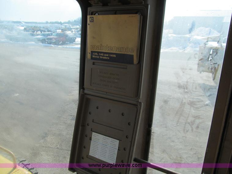 image for item K5500 1984 Caterpillar 140G articulated motor grader