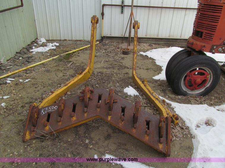 image for item K5500 1984 Caterpillar 140G articulated motor grader