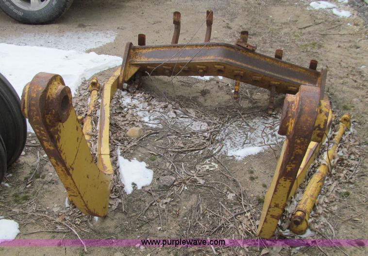 image for item K5500 1984 Caterpillar 140G articulated motor grader