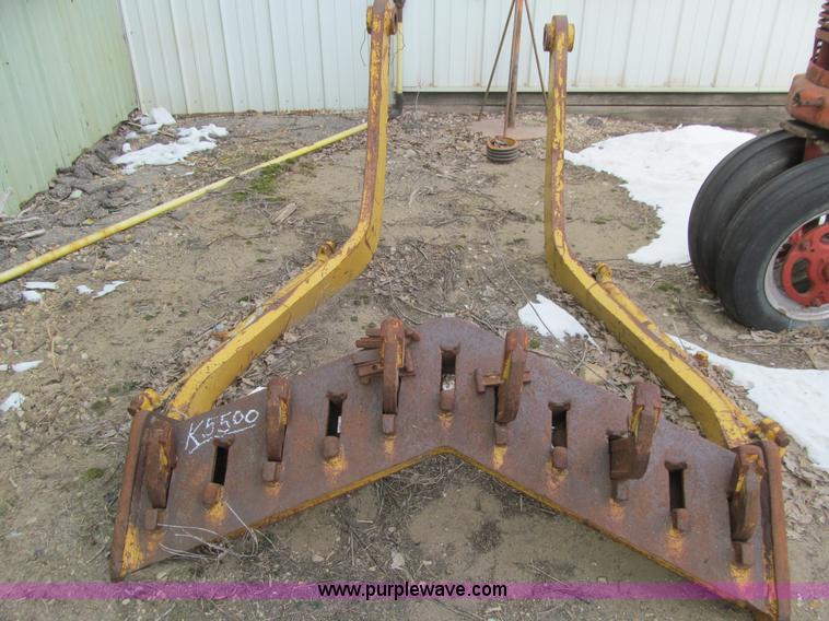 image for item K5500 1984 Caterpillar 140G articulated motor grader