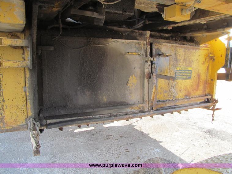 image for item K5501 1992 Caterpillar PR-450C pavement miller