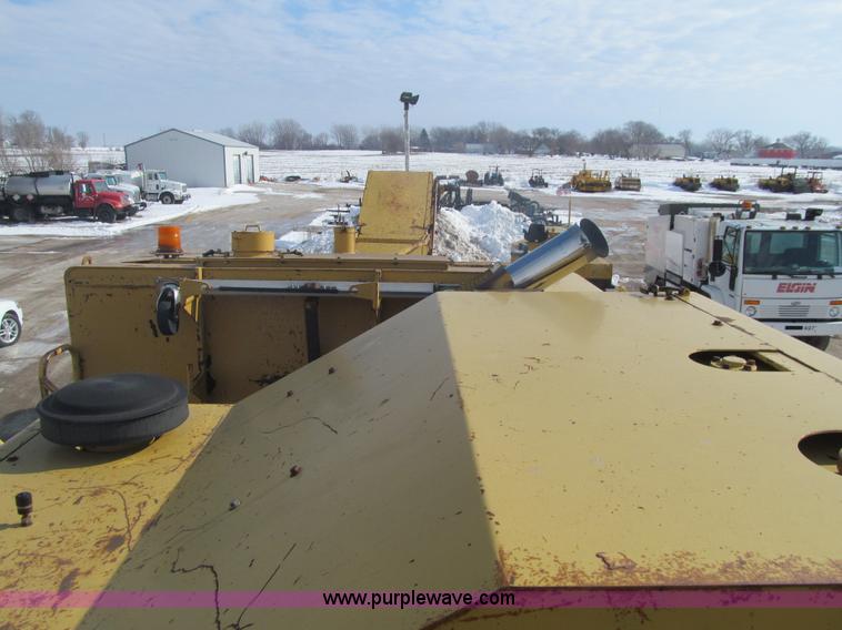 image for item K5501 1992 Caterpillar PR-450C pavement miller