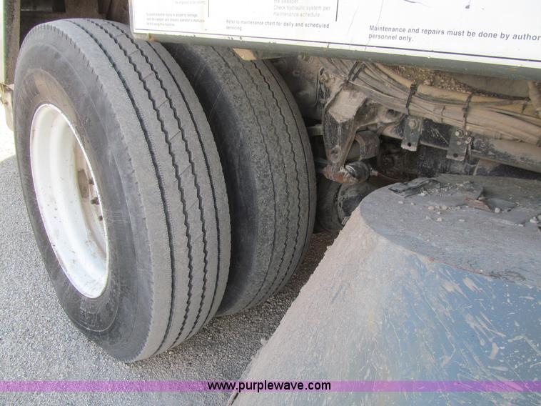 image for item K5503 2003 Elgin Eagle Series F sweeper