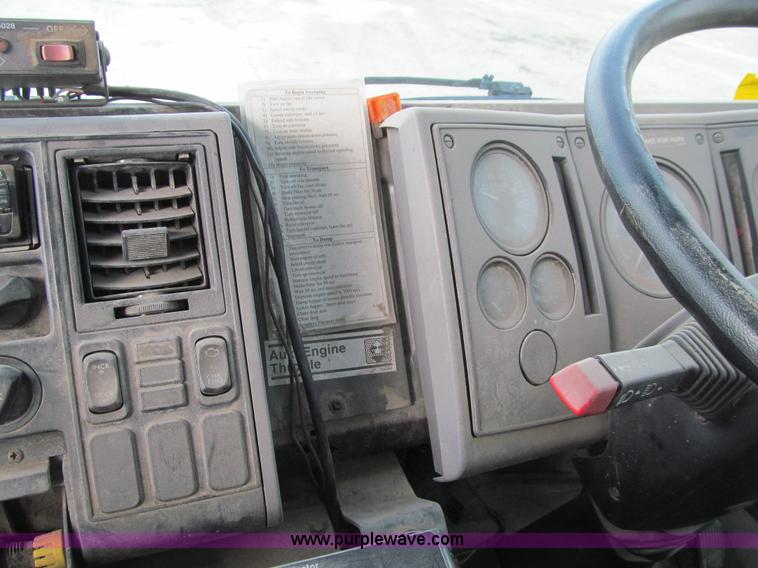 image for item K5503 2003 Elgin Eagle Series F sweeper