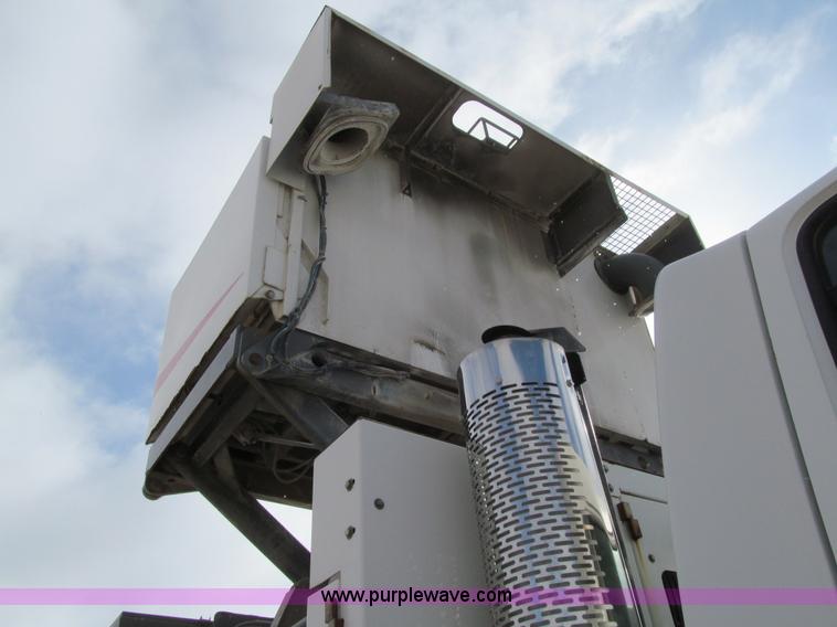 image for item K5503 2003 Elgin Eagle Series F sweeper