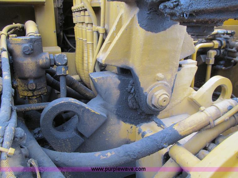 image for item K5510 1998 Caterpillar 613C Series II elevating scraper