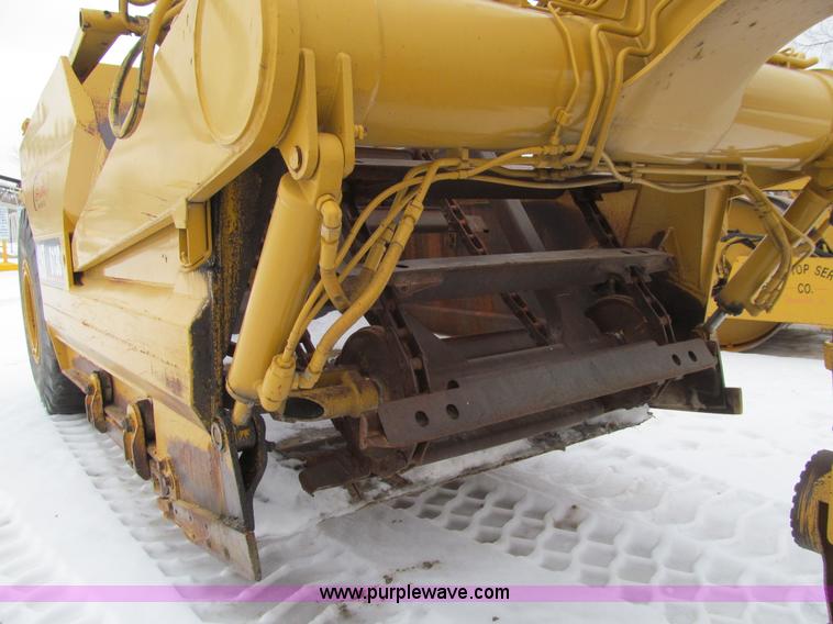 image for item K5510 1998 Caterpillar 613C Series II elevating scraper