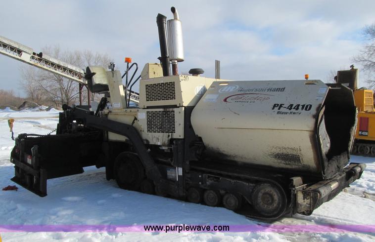 image for item K5513 2005 Ingersoll Rand PF4410 asphalt paver