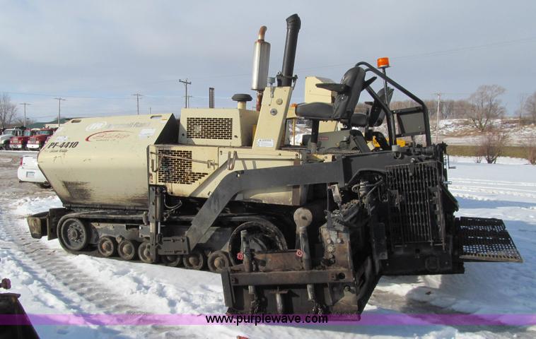 image for item K5513 2005 Ingersoll Rand PF4410 asphalt paver