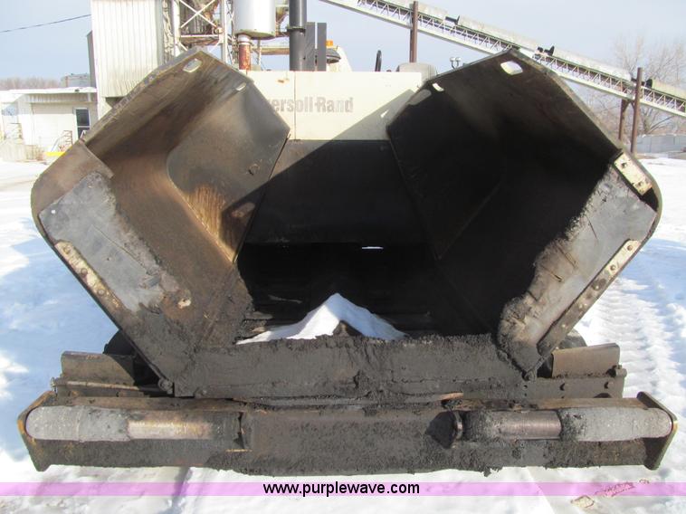 image for item K5513 2005 Ingersoll Rand PF4410 asphalt paver