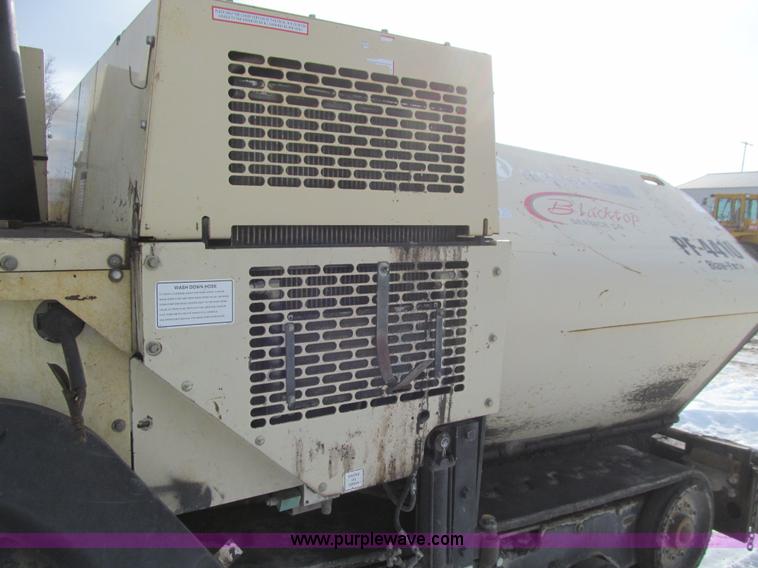 image for item K5513 2005 Ingersoll Rand PF4410 asphalt paver