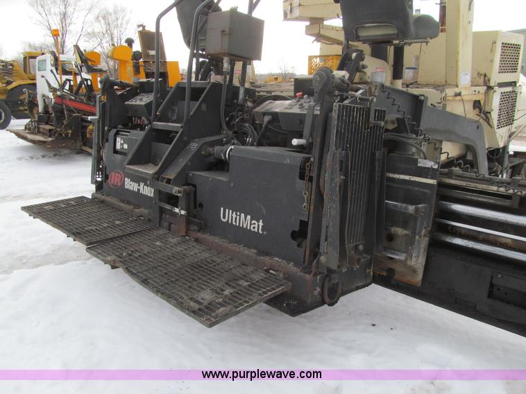 image for item K5513 2005 Ingersoll Rand PF4410 asphalt paver