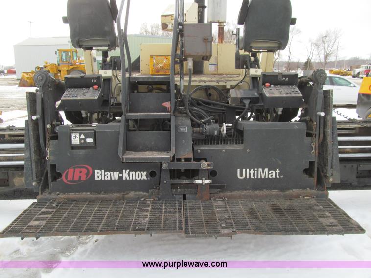 image for item K5513 2005 Ingersoll Rand PF4410 asphalt paver