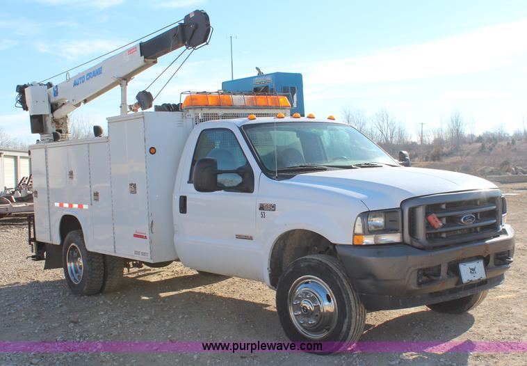image for item K7143 2004 Ford F550 XL service truck