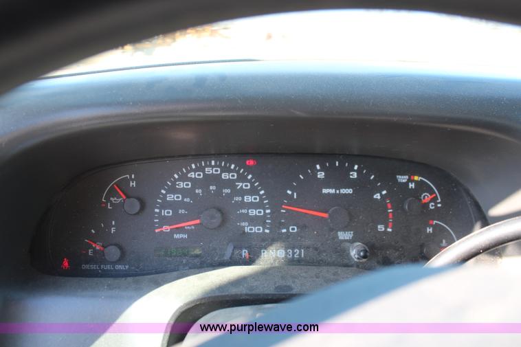 image for item K7143 2004 Ford F550 XL service truck