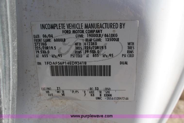 image for item K7143 2004 Ford F550 XL service truck