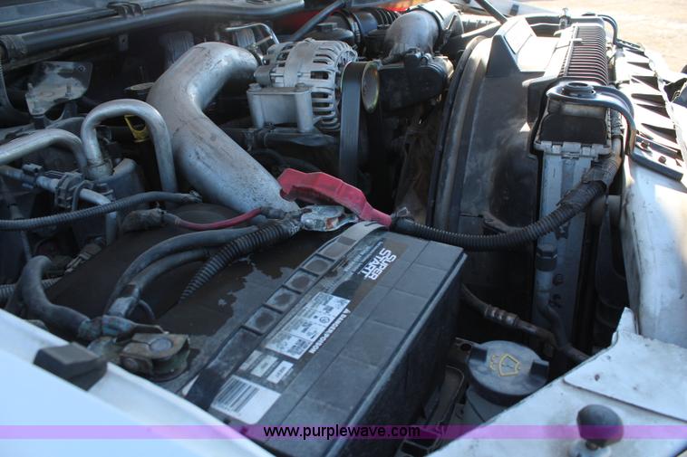 image for item K7143 2004 Ford F550 XL service truck