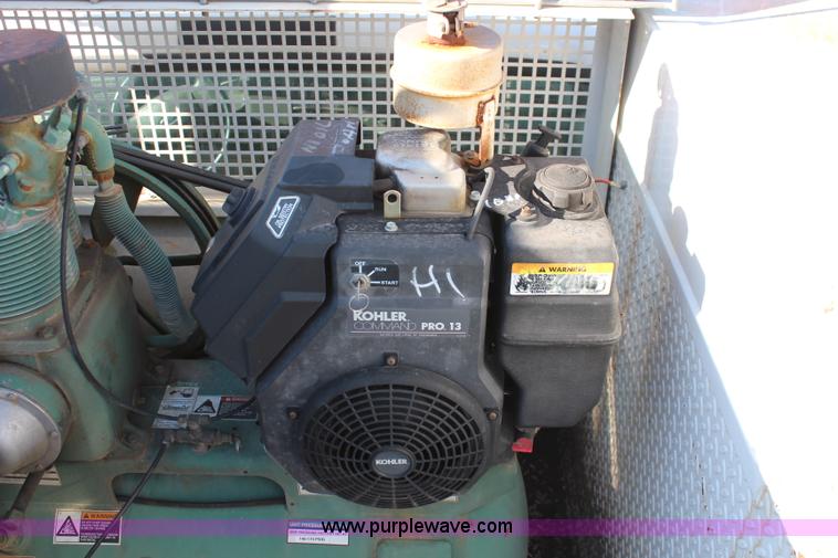 image for item K7143 2004 Ford F550 XL service truck