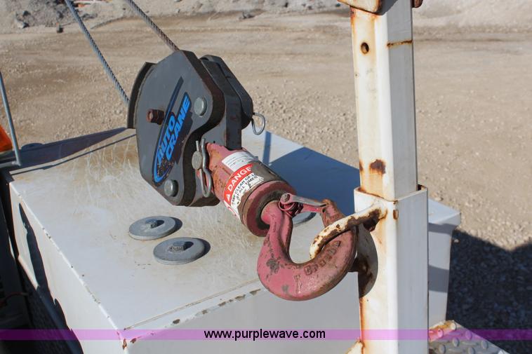 image for item K7143 2004 Ford F550 XL service truck