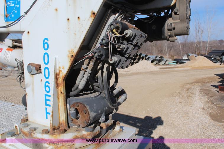 image for item K7143 2004 Ford F550 XL service truck