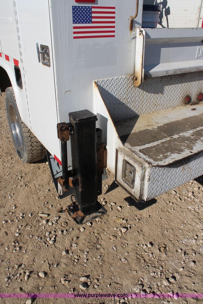 image for item K7143 2004 Ford F550 XL service truck