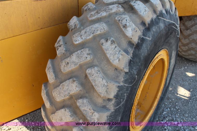 image for item K7144 1997 John Deere 544G TC wheel loader
